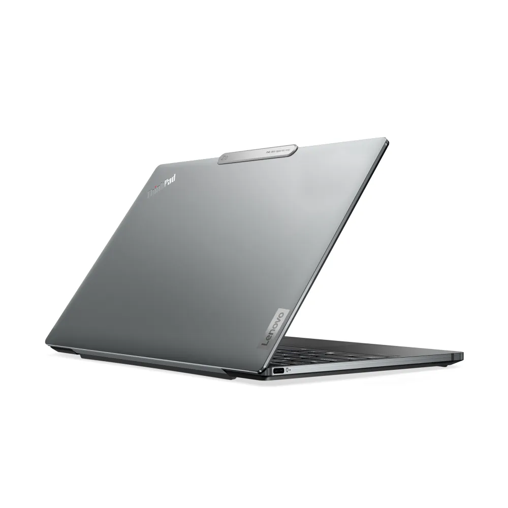 Lenovo ThinkPad Z13 AMD Ryzen™ 7 PRO 7840U Notebook 33,8 cm (13.3") WUXGA 16 GB LPDDR5x-SDRAM 512 GB SSD Wi-Fi 6E (802.11ax) Windows 11 Pro Nero, Grigio