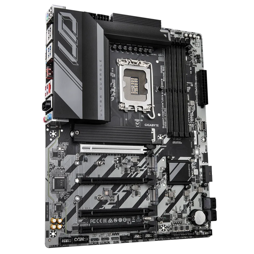 GIGABYTE Z890 UD WIFI6E Scheda Madre - Supporta CPU Intel Core Ultra (Serie 2), VRM a 12+1+2 fasi, fino a 8800MHz DDR5 (OC), 1xPCIe 5.0 + 2xPCIe 4.0, Wi-Fi 6E, LAN 2.5GbE, USB 4